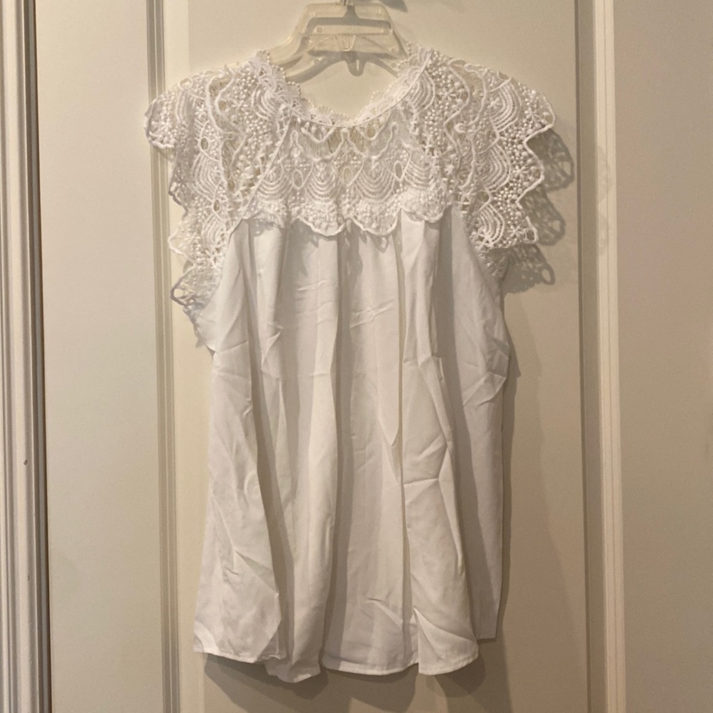 Lacy top. NWOT